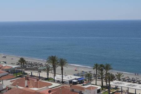 Gran Atico Al Lado De La Playa Apartment Torrox Exterior photo
